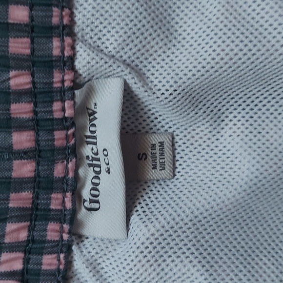 9 for $10 M&M Swimtrunks - Picture 9 of 10